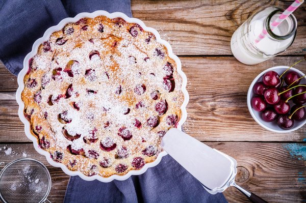 Comment préparer un clafoutis aux cerises juteux et gourmand ?